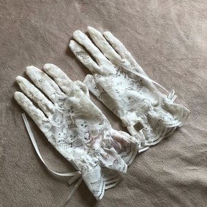 White lace gloves with jewel embellishments & bows